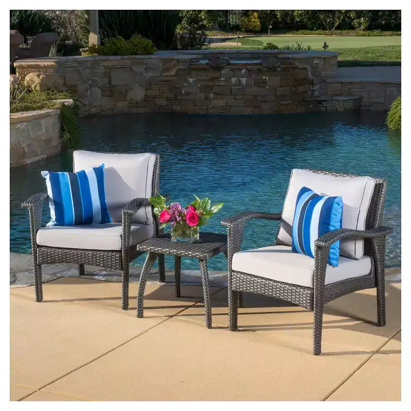 Juego de conversación de patio de mimbre de 3 piezas Honolulu con cojines - Gris - Christopher Knight Home