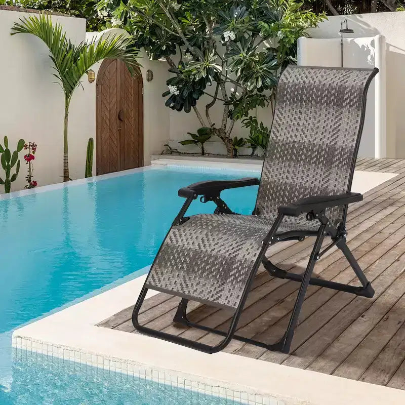 1 Silla reclinable plegable de ratán para patio, silla de salón ajustable y portátil, estructura de tubo de hierro, muebles cómodos para exteriores, para interiores, junto a la piscina