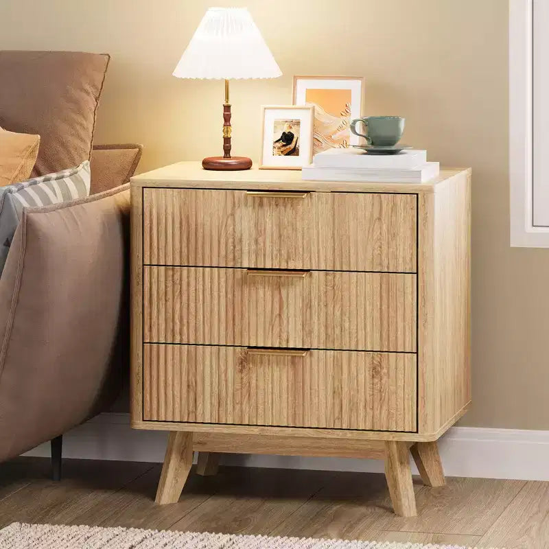 Mesa de noche, mesita de noche de 24'' con estación de carga y 3 cajones, mesa de noche de madera moderna de mediados de siglo para dormitorio, mesa auxiliar para sala de estar