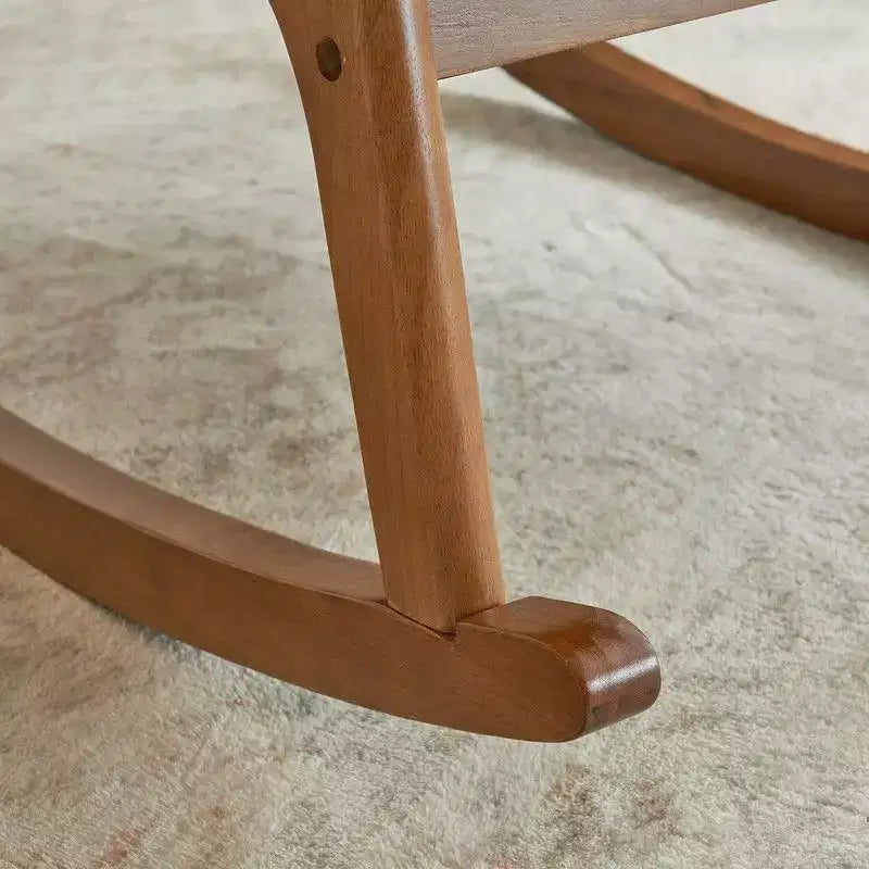 Mecedora tapizada gris, balancines de madera maciza, capacidad 136 kg