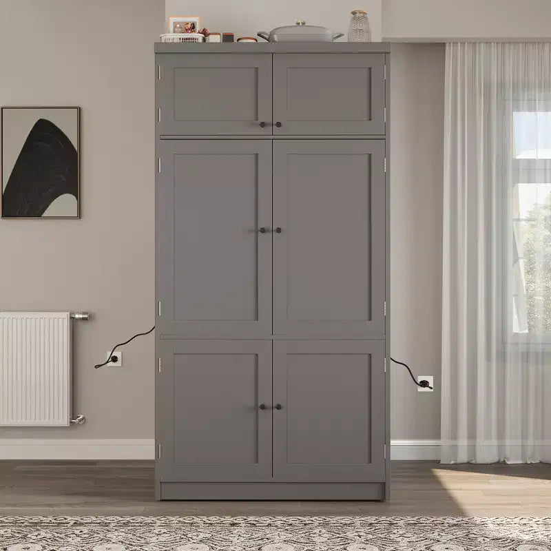 Mueble Despensa Alto de Cocina con Enchufes, Armario Grande Independiente con Soporte para Microondas, Cajones, Estantes, Botelleros y Estante en la Puerta