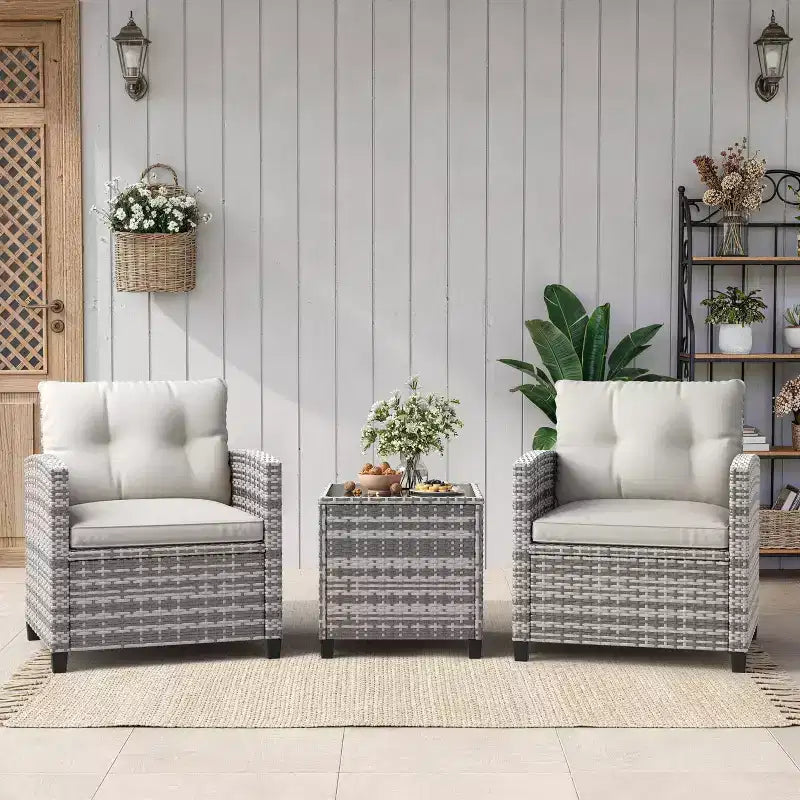 Ensemble de mobilier de jardin 3 pièces en rotin PE, chaises et table d'extérieur avec plateau en verre trempé et coussins, ensemble de conversation de patio pour balcon