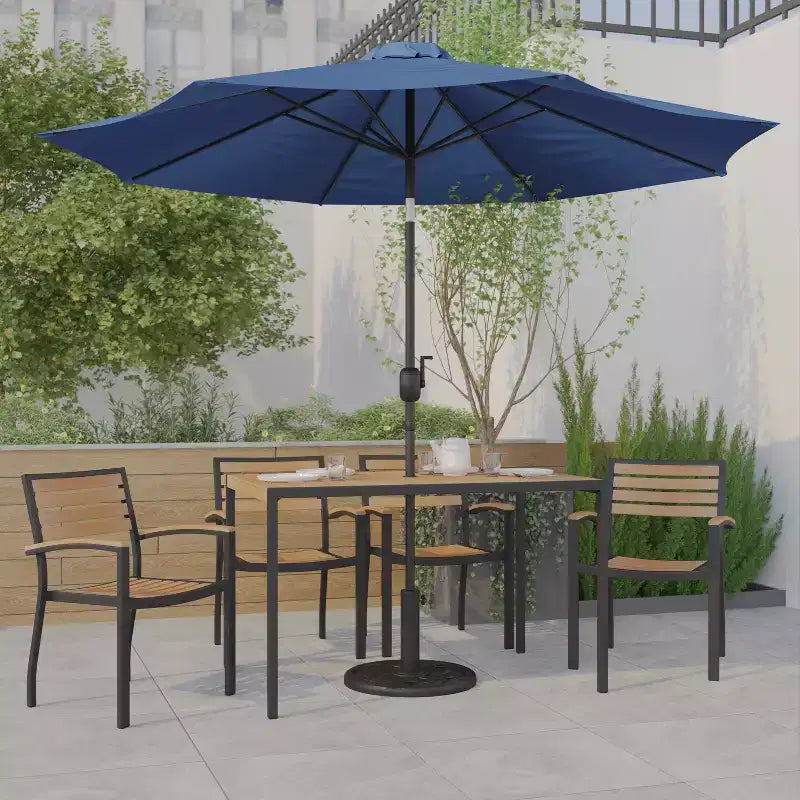 Juego de Mesa para Patio de 7 Piezas Emma y Oliver - 4 Sillas Apilables de Teca Sintética Imita Madera - Mesa de Teca Imita Madera - Sombrilla con Base