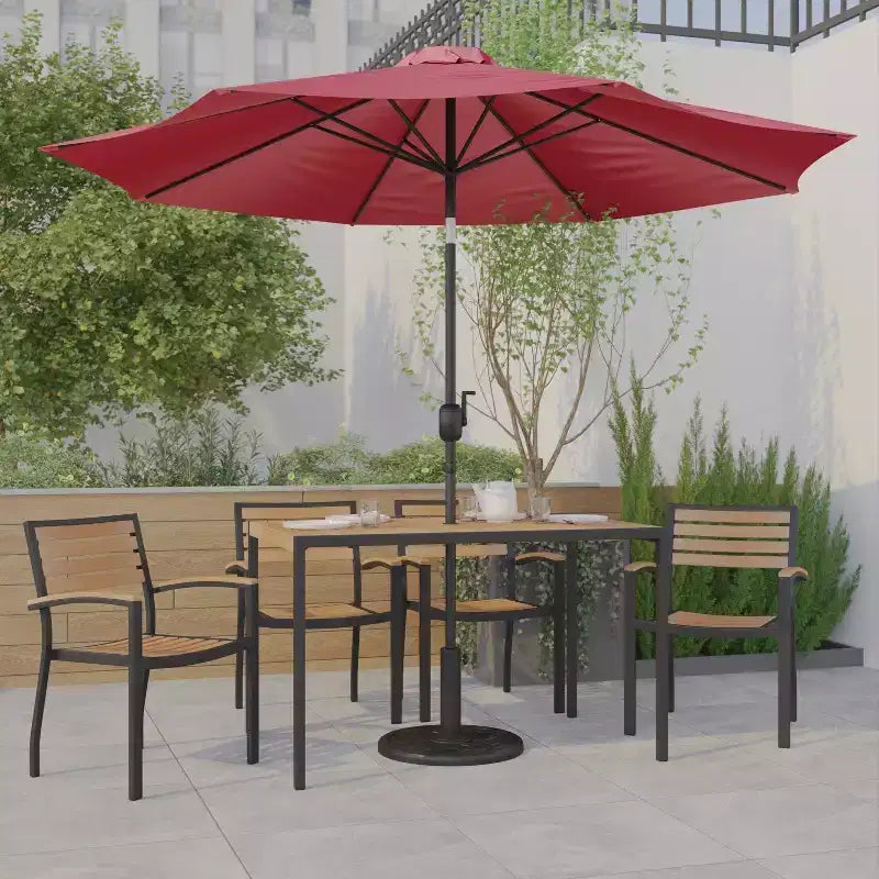 Juego de Mesa para Patio de 7 Piezas Emma y Oliver - 4 Sillas Apilables de Teca Sintética Imita Madera - Mesa de Teca Imita Madera - Sombrilla con Base