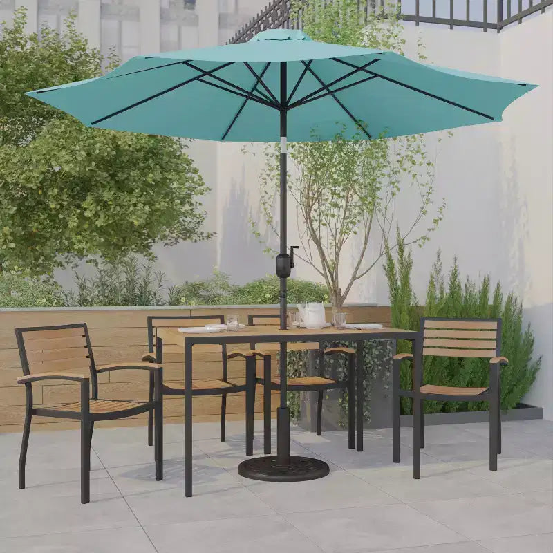 Juego de Mesa para Patio de 7 Piezas Emma y Oliver - 4 Sillas Apilables de Teca Sintética Imita Madera - Mesa de Teca Imita Madera - Sombrilla con Base