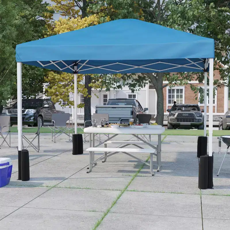 Flash Furniture Carpa Plegable para Eventos de 3 x 3 m con Maleta con Ruedas y Juego de Bancos Plegables - Conjunto Portátil para Portón Trasero, Camping, Eventos