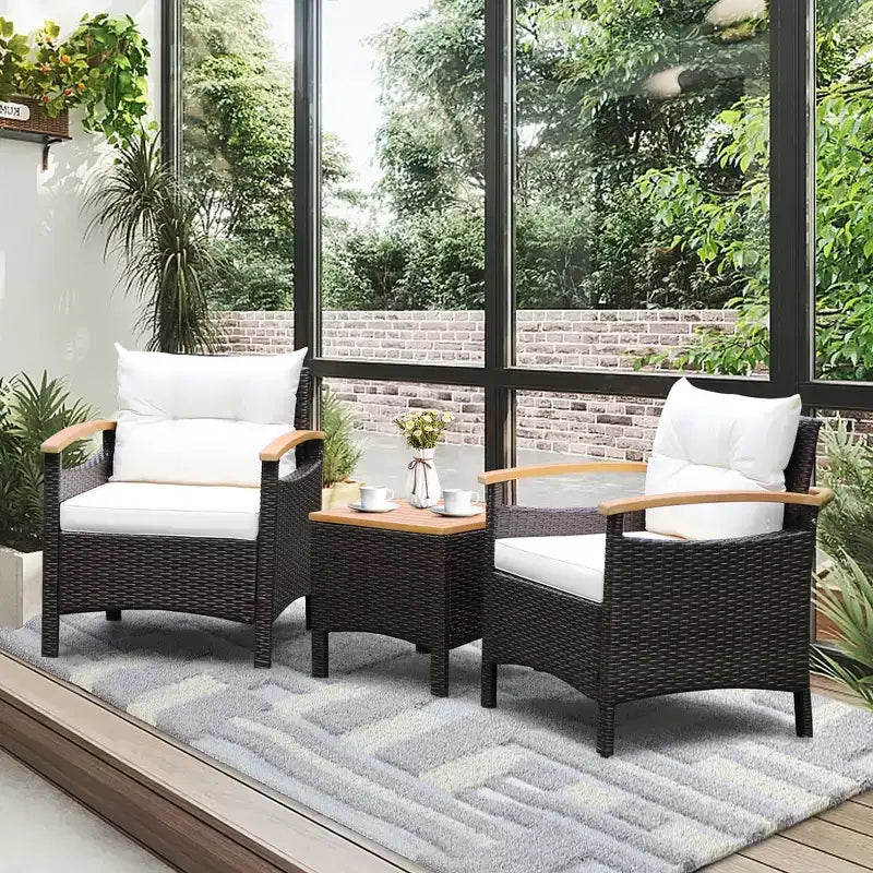 Costway Juego de Muebles de Patio de Ratán de 3 Piezas, Reposabrazos de Madera, Mesa con Cojín, Beige/Azul Marino/Blanco Roto